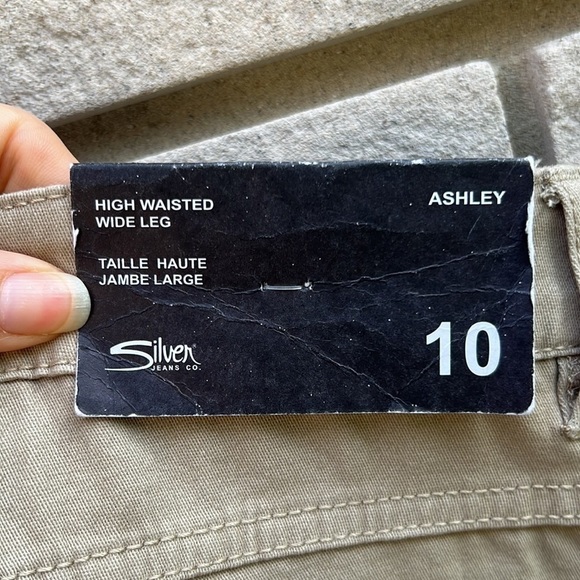 Silver Jeans “Ashley” High Waist Wide Leg Khakis Sz 10 - Picture 10 of 11